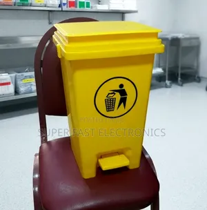 Kenpoly Garbage 20-Litre Medical Pedal Trash Bin (Yellow)