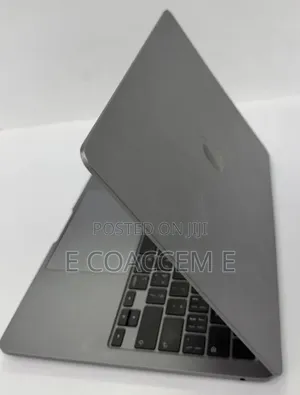 New Laptop Apple MacBook 16GB Apple M3 SSD 256GB