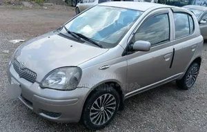 Toyota Vitz 2003 Silver