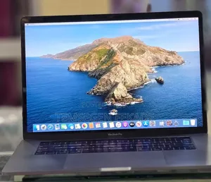 New Laptop Apple MacBook Pro 2018 32GB Intel Core i9 SSD 1T