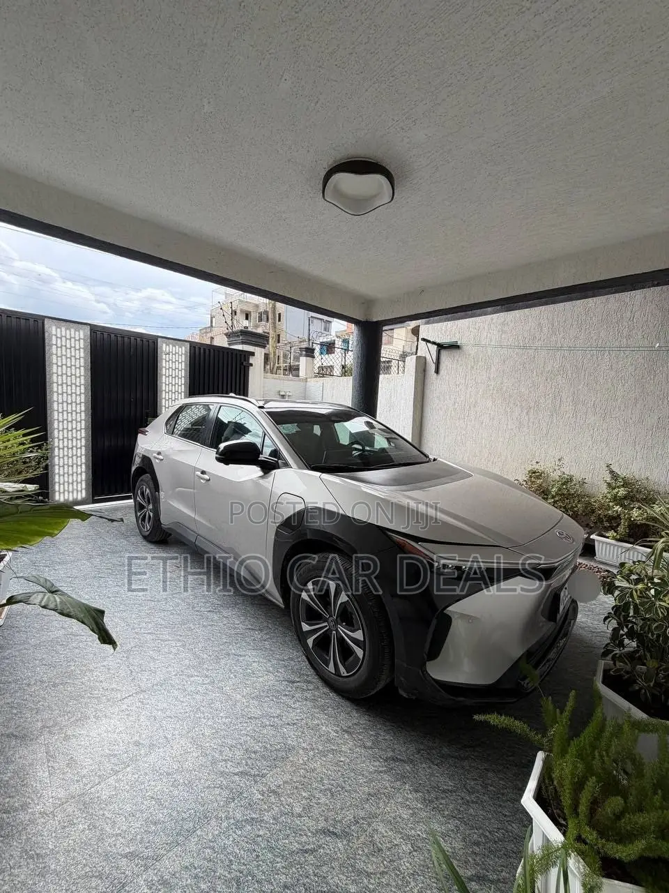 Toyota bZ4X 2024 Gray