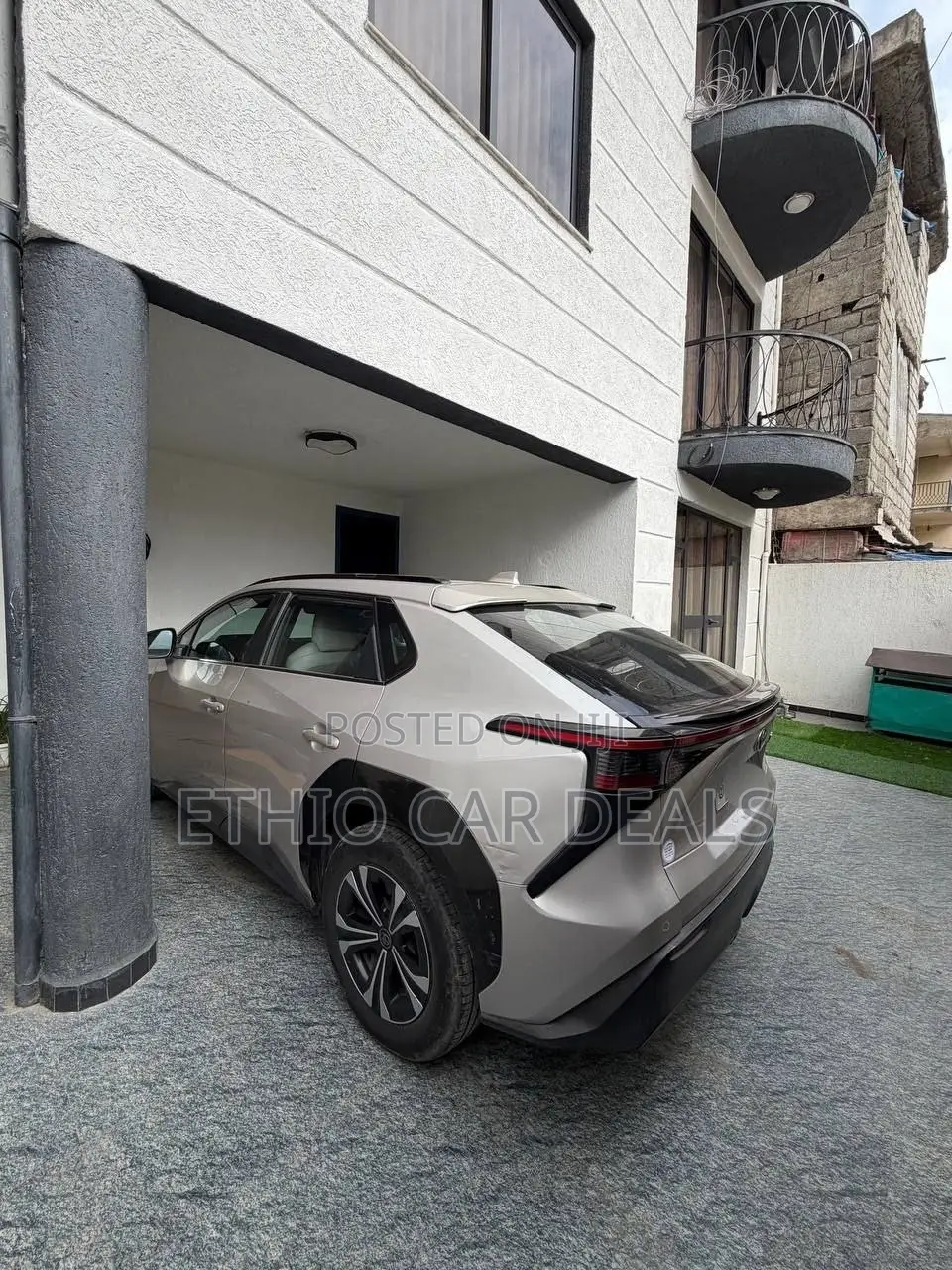 Toyota bZ4X 2024 Gray