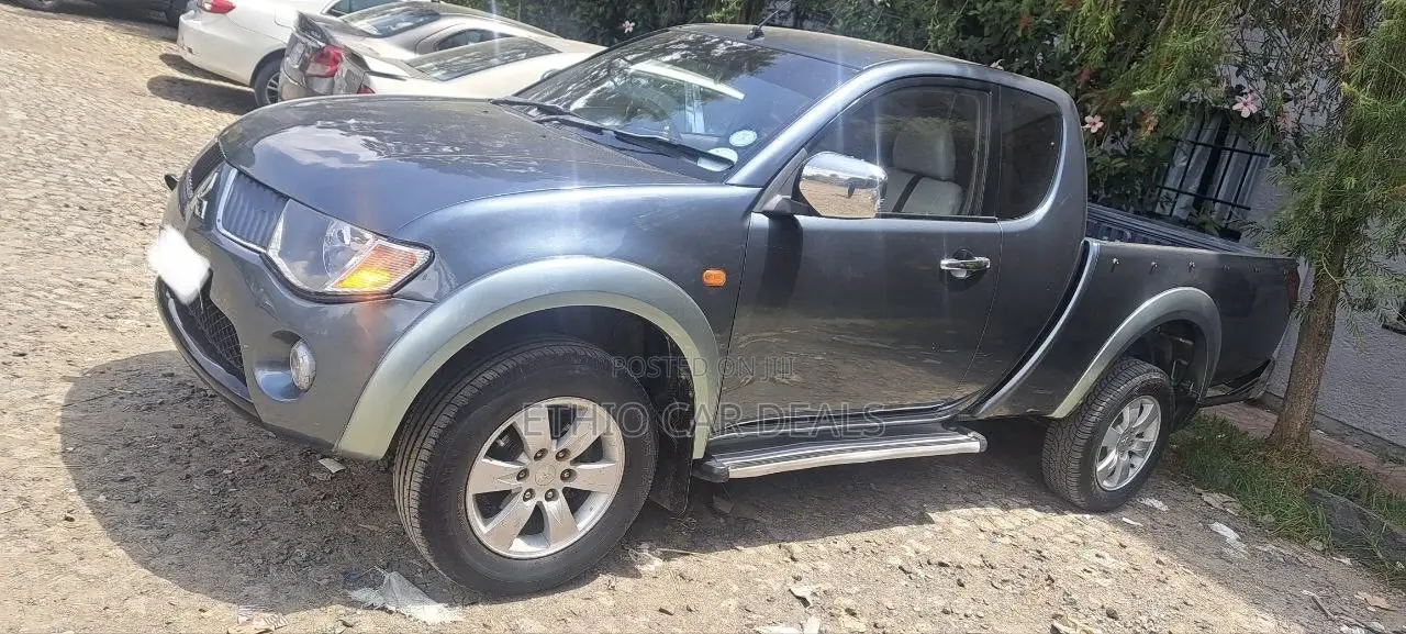Mitsubishi L200 2008 Blue