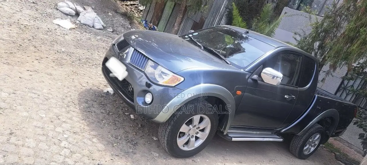 Mitsubishi L200 2008 Blue