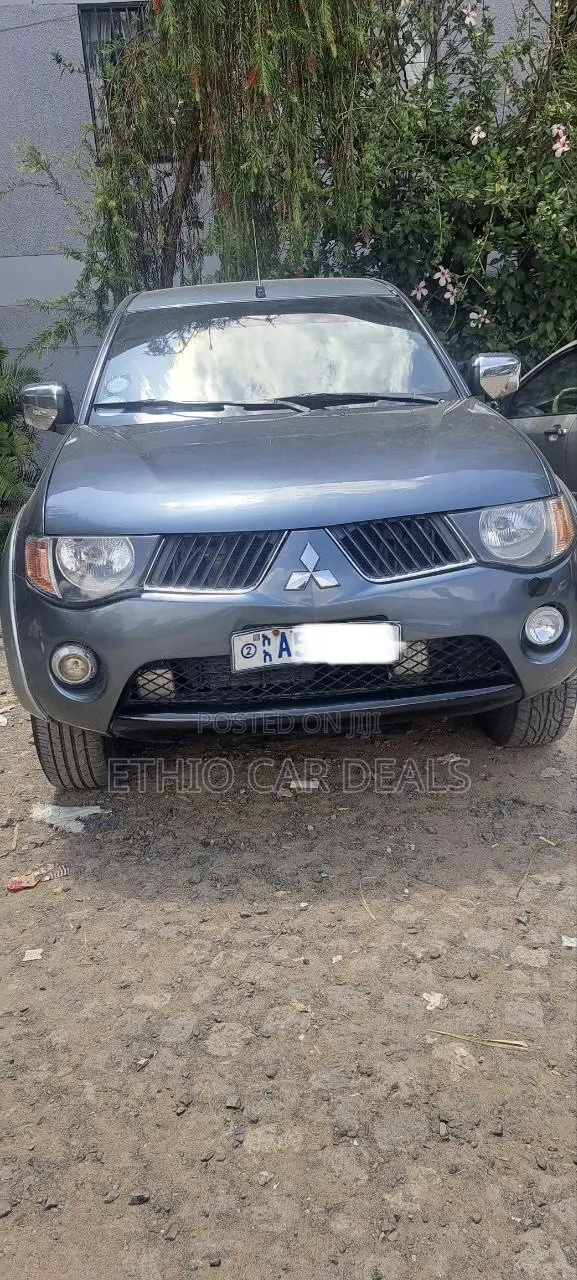 Mitsubishi L200 2008 Blue