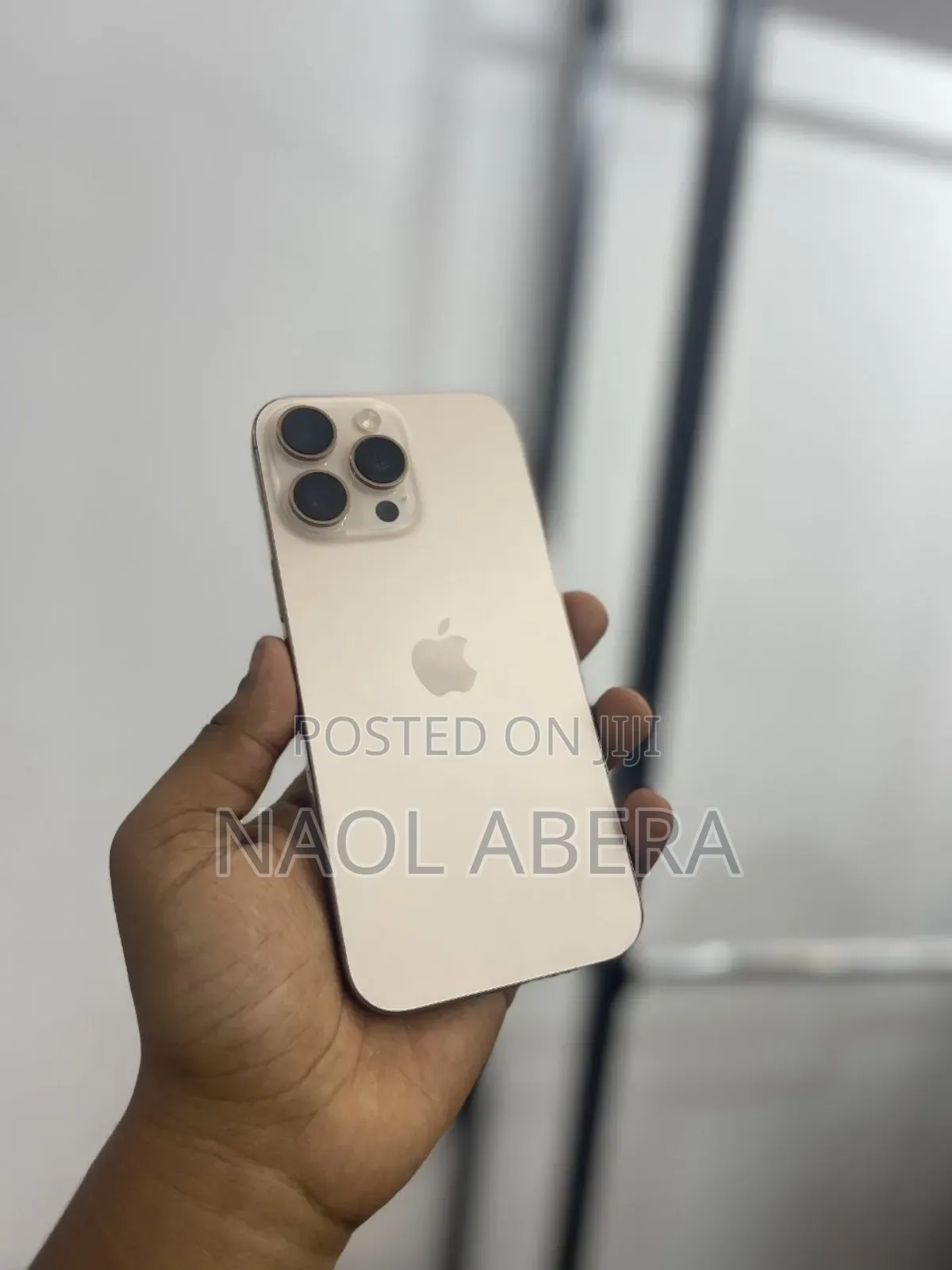 New Apple iPhone 16 Pro Max 256 GB Gold