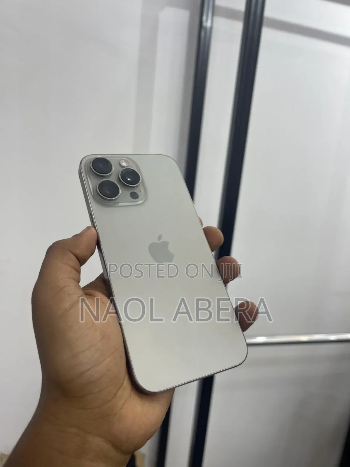 New Apple iPhone 16 Pro Max 256 GB Silver