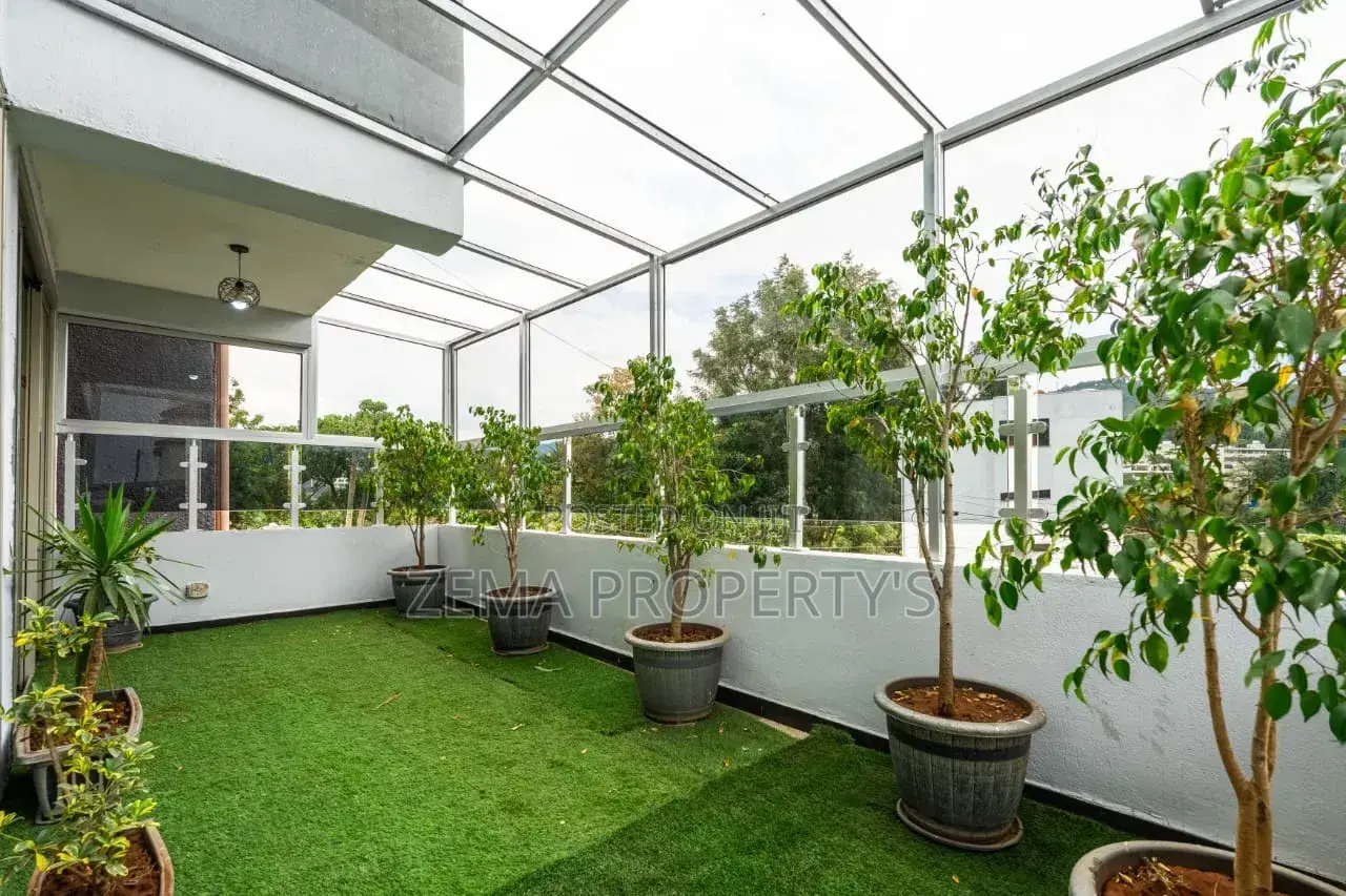 6bdrm House in Kirkos for rent