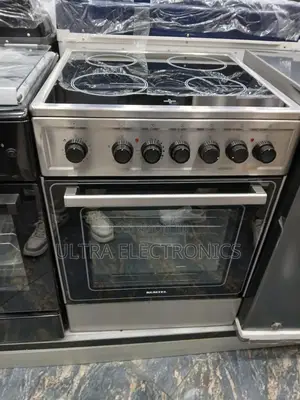 Kumtel 60cm by 60cm Freestanding Ceramic Electric Cooker.