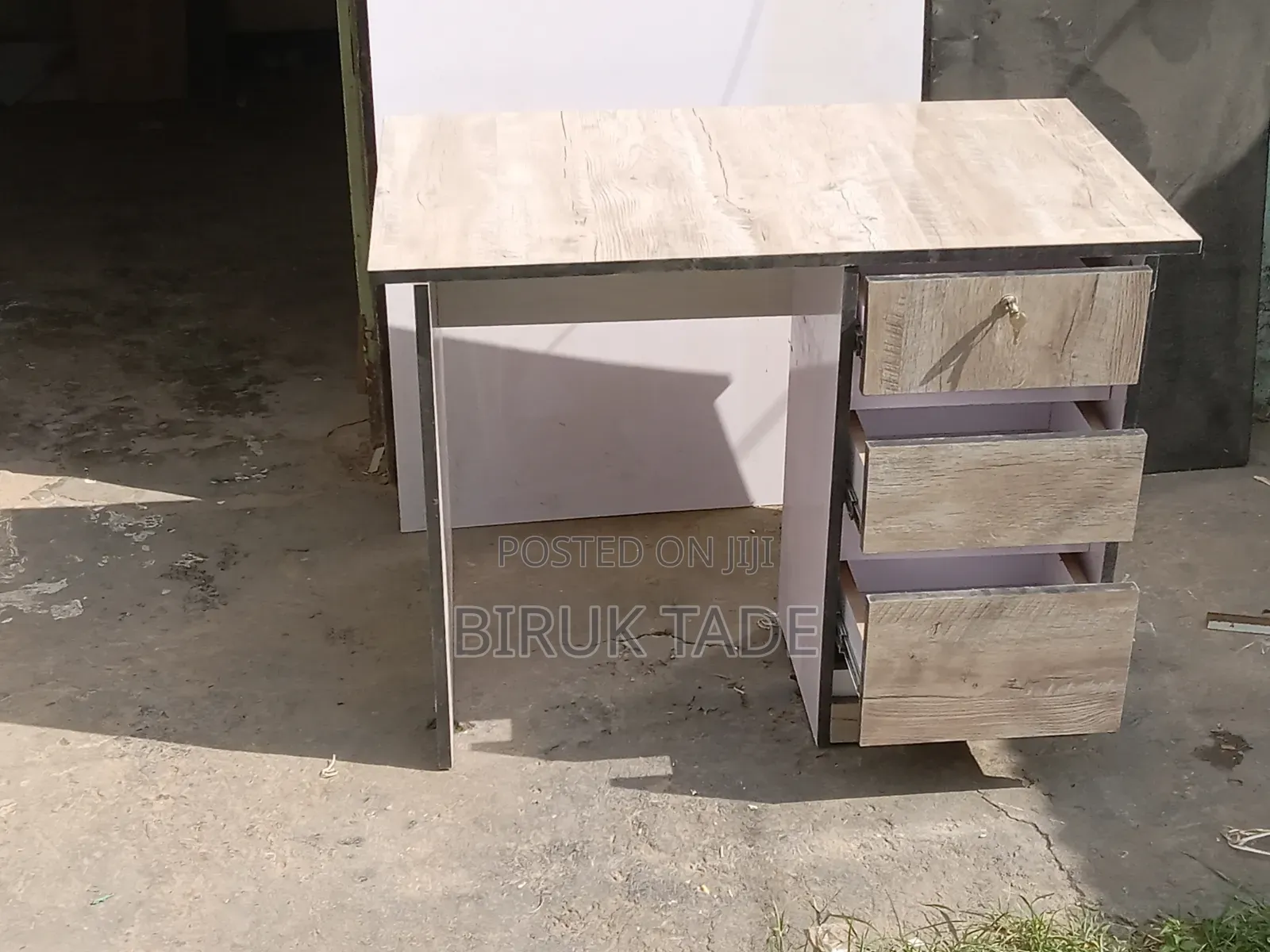 Office Table 1 Meter
