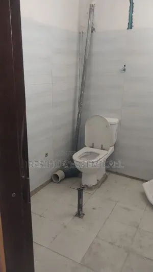 1bdrm Condo in አያት, Yeka for sale