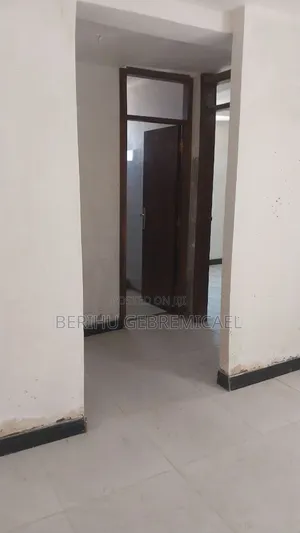 1bdrm Condo in አያት, Yeka for sale
