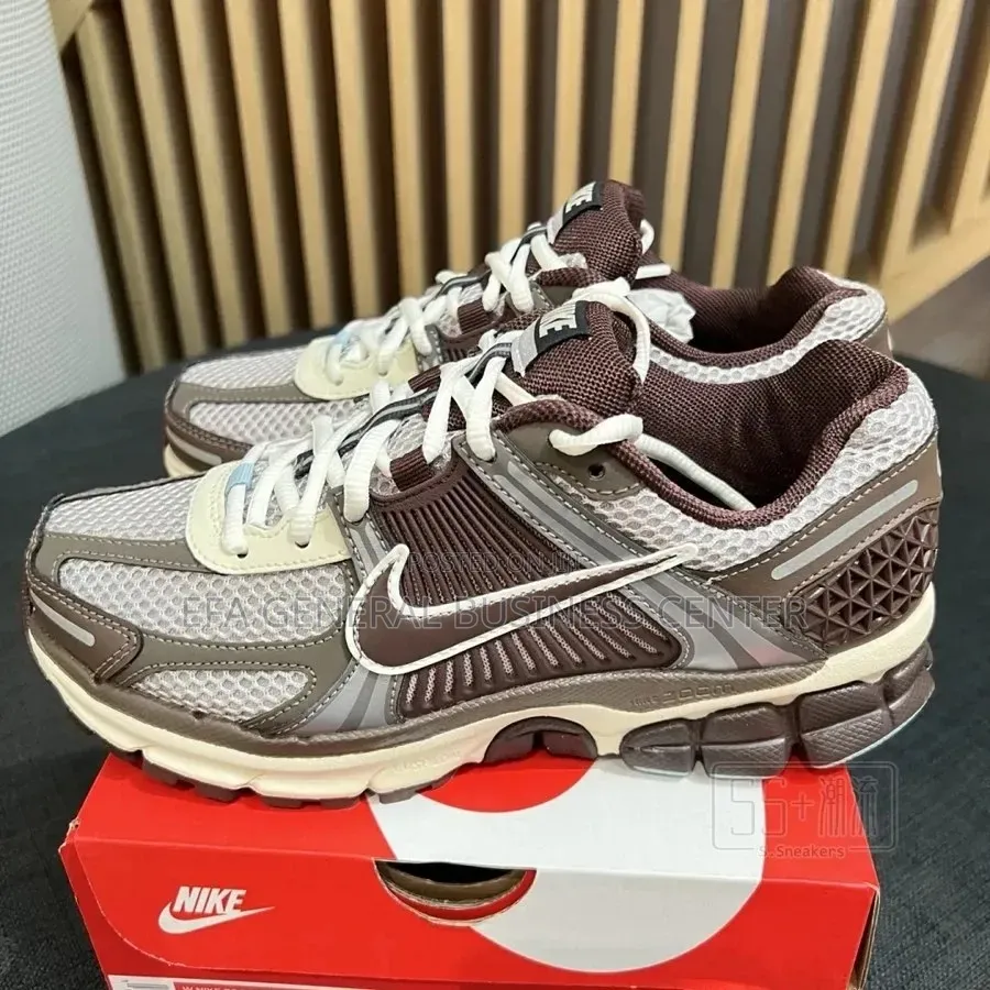 Nike Vomero Shose