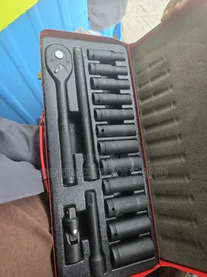 Deep Impact Socket and Ratchet Set