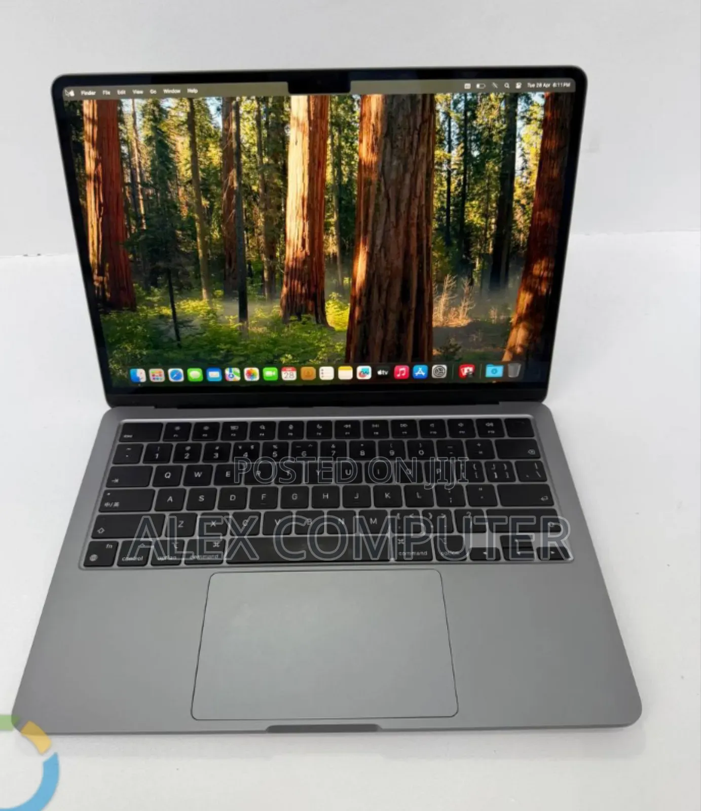 New Laptop Apple MacBook Air 2024 M3 13-inch 16GB Apple M3 SSD 256GB
