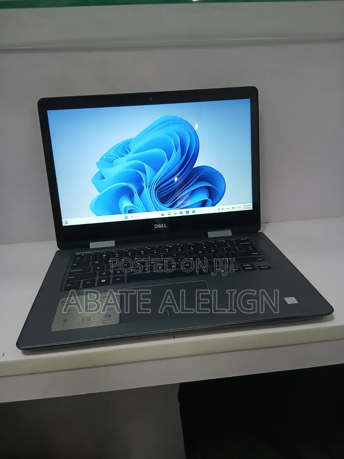 New Laptop Dell Inspiron 15 8GB Intel Core i3 SSD 256GB
