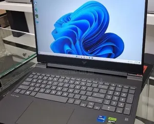 New Laptop HP Victus 15 16GB Intel Core i7 SSD 1T