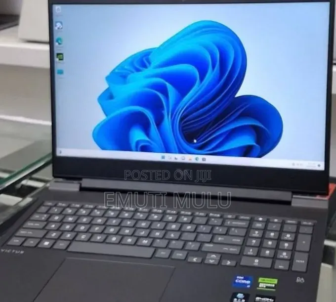 New Laptop HP Victus 15 16GB Intel Core i7 SSD 1T
