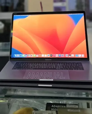 New Laptop Apple MacBook Pro 2019 16GB Intel Core i7 SSD 512GB