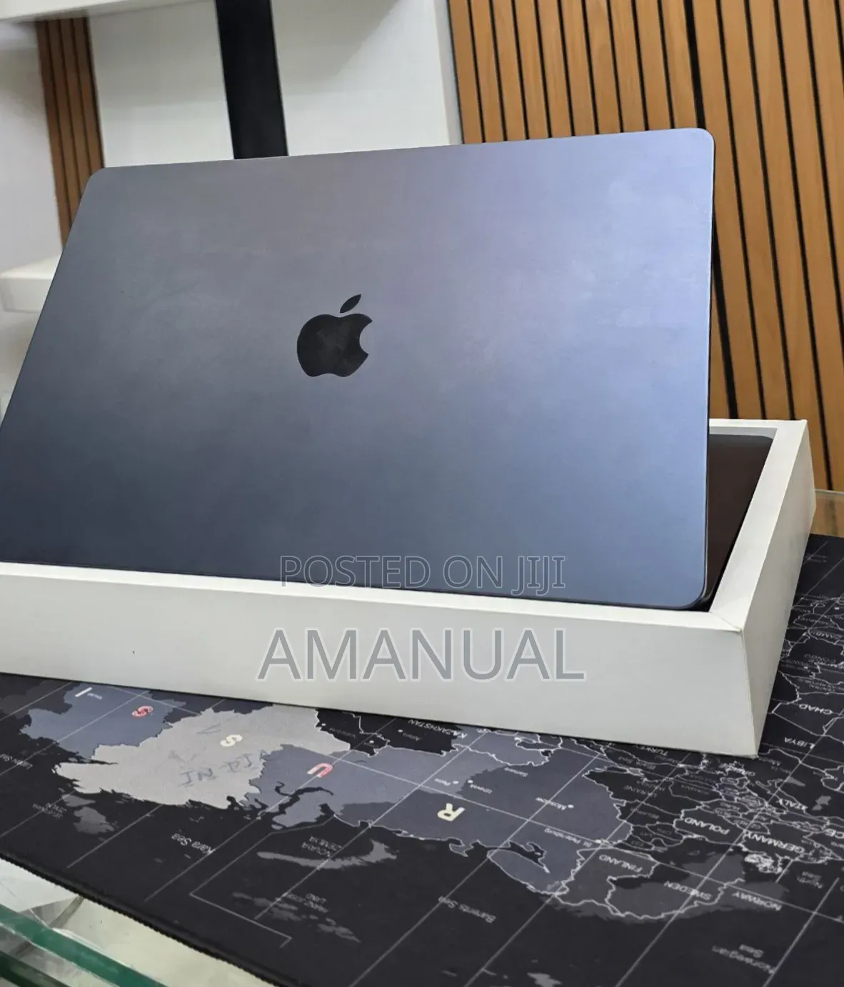 New Apple MacBook Air 2025 M4 15-inch 16GB Apple M4 Pro SSD 256GB