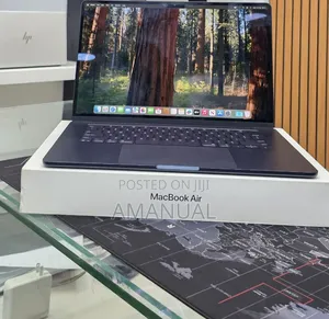 New Apple MacBook Air 2025 M4 15-inch 16GB Apple M4 Pro SSD 256GB