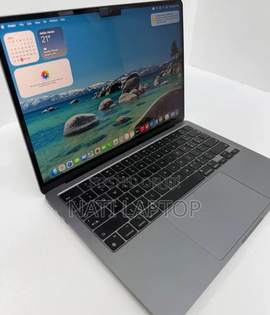 New Laptop Apple MacBook Air 2022 M2 8GB Apple M2 SSD 256GB