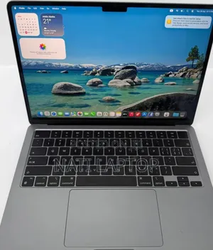 New Laptop Apple MacBook Air 2022 M2 8GB Apple M2 SSD 256GB