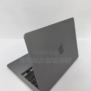 New Laptop Apple MacBook Air 2022 M2 8GB Apple M2 SSD 256GB