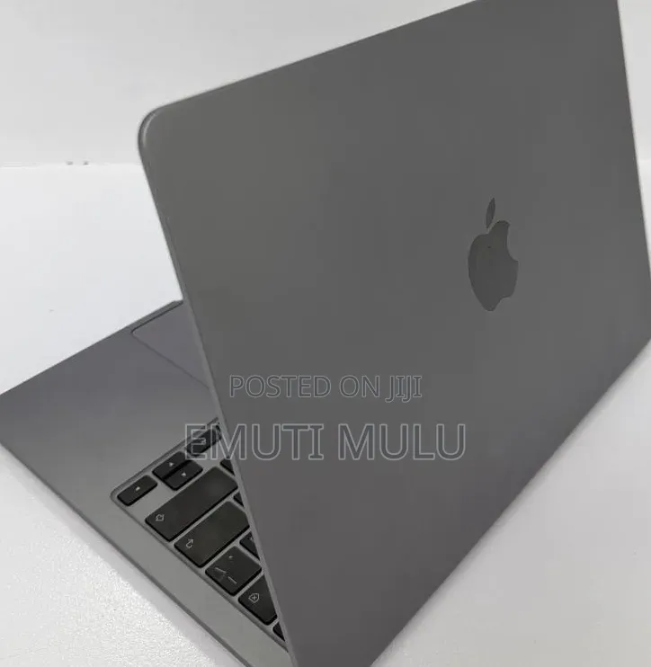 New Laptop Apple MacBook Air 2022 M2 8GB Intel Core i7 SSD 512GB
