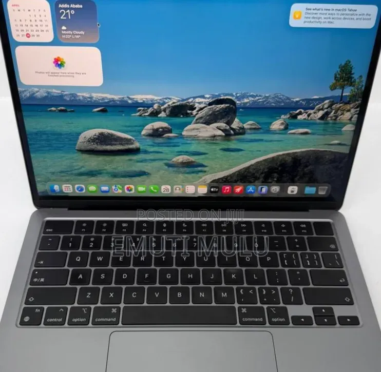 New Laptop Apple MacBook Air 2022 M2 8GB Intel Core i7 SSD 512GB