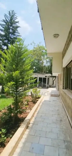 6bdrm House in Bole Welosefer, G+1 for sale