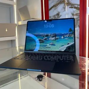 New Apple MacBook Air 2024 M3 13-inch 16GB Intel Core i7 SSD 512GB
