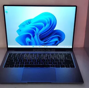 New Laptop Huawei MateBook 13 WRT-W19E 16GB Intel Core i7 SSD 512GB