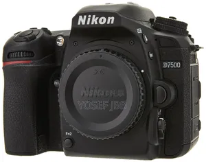 Nikon D7500