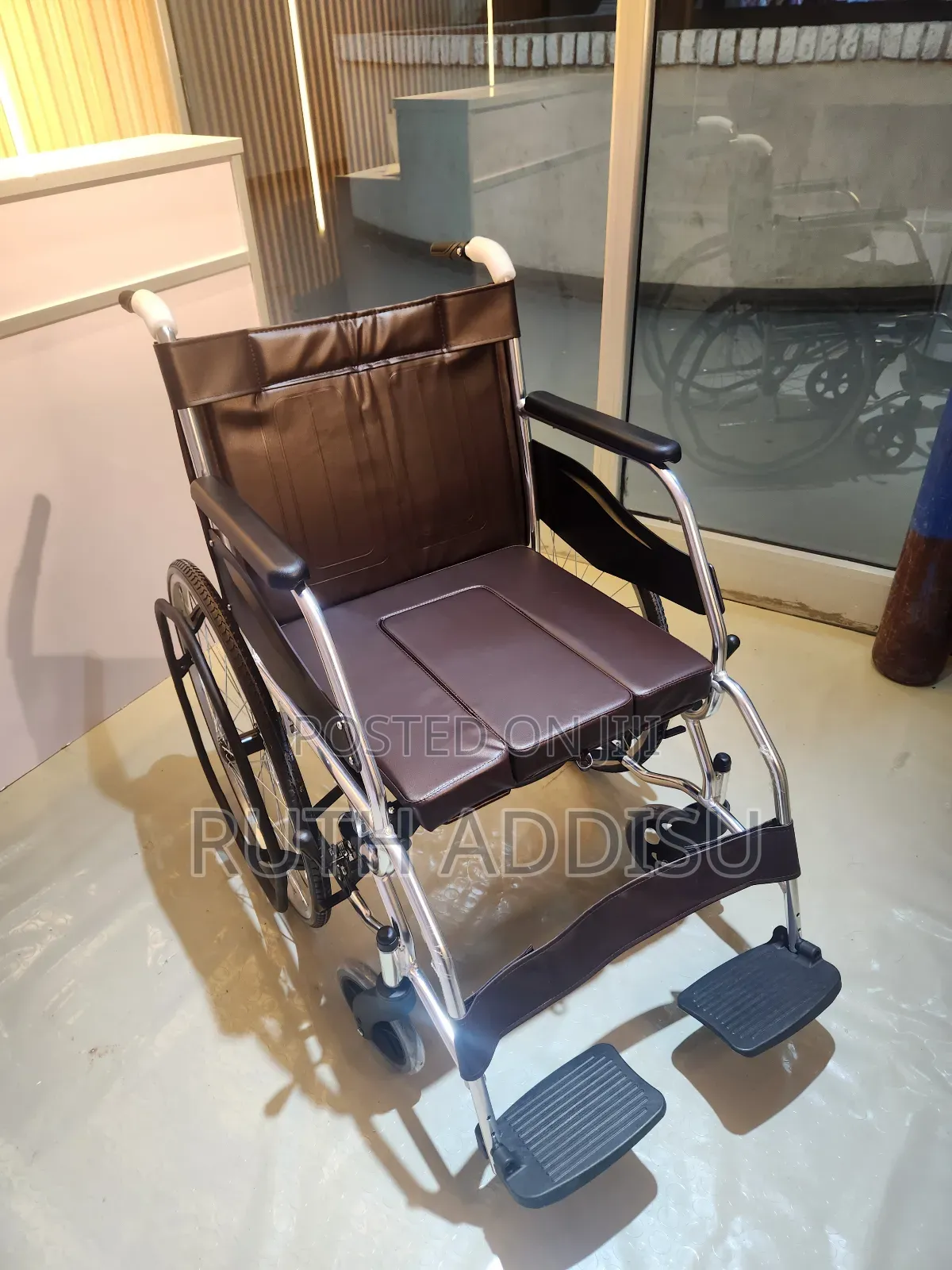 Egy Manual Standard Wheel Chair: Buy Online at Best Price Commode