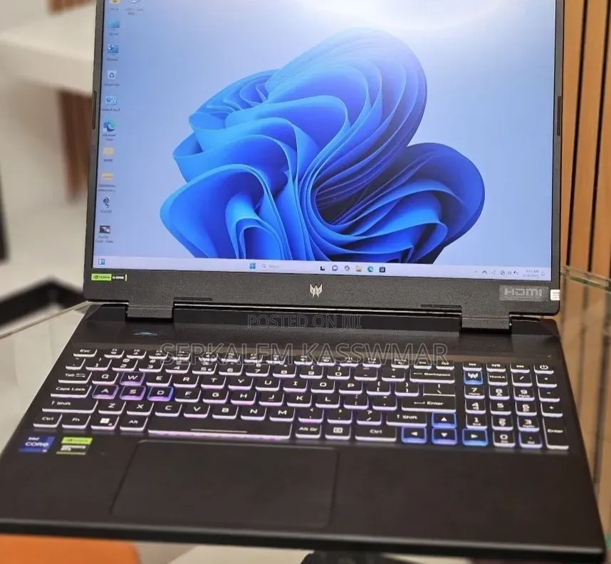 New Laptop Acer Predator Helios 300 16GB Intel Core i9 SSD 1T