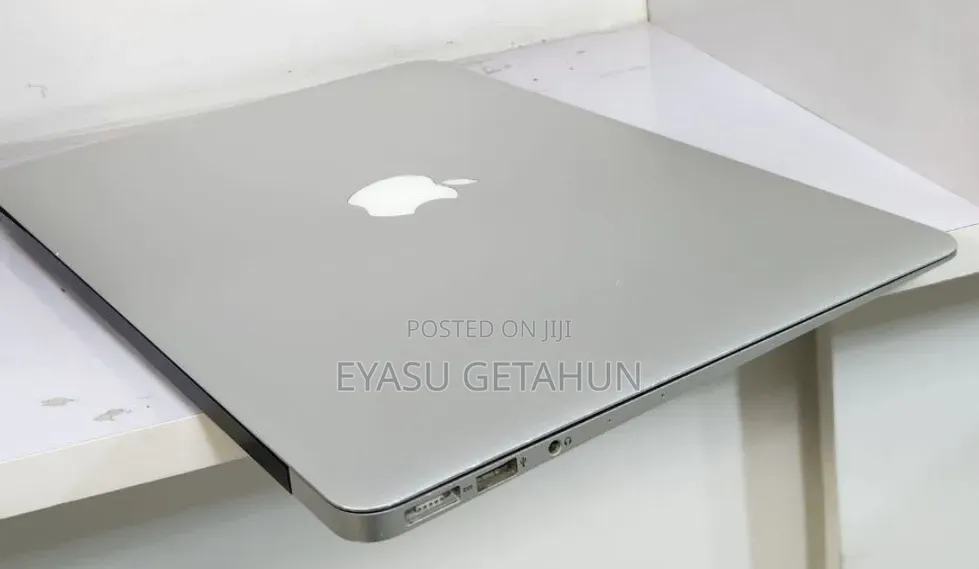 New Laptop Apple MacBook Air 2017 8GB Intel Core i5 SSD 256GB