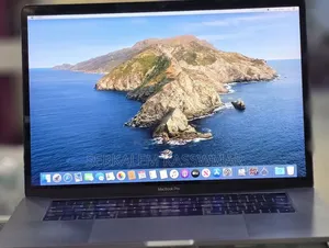 New Laptop Apple MacBook Pro 2018 32GB Intel Core i9 SSD 1T
