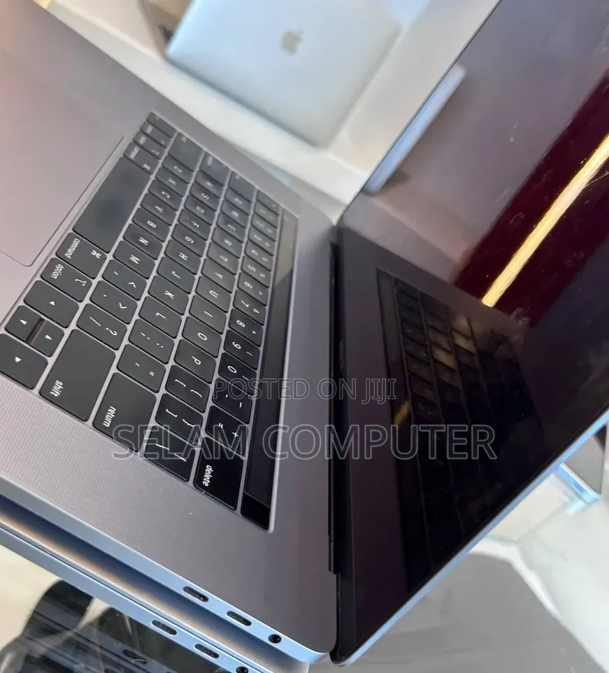 New Laptop Apple MacBook 2008 16GB Intel Core i7 SSD 512GB
