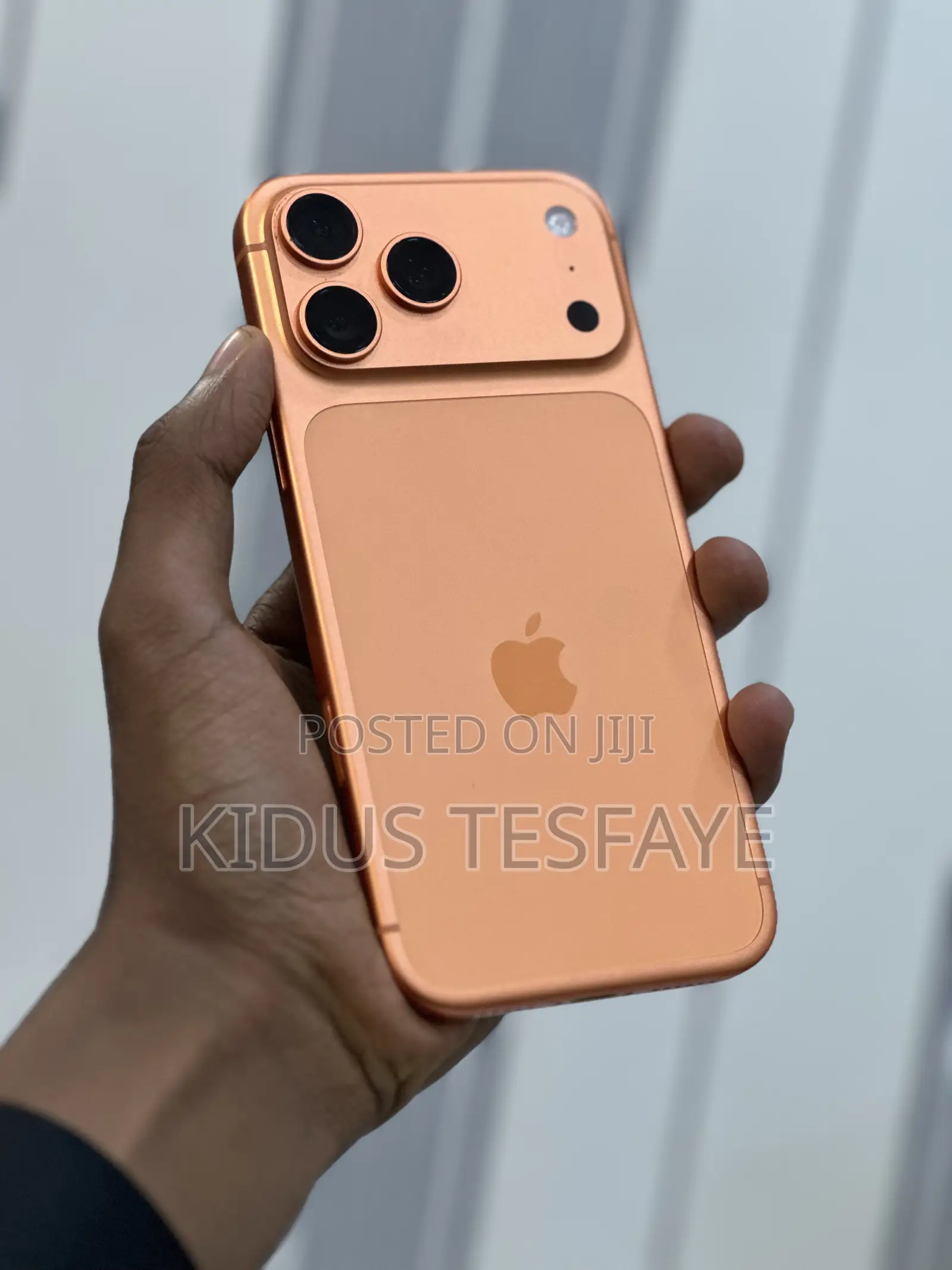 New Apple iPhone 17 Pro Max 256 GB Orange