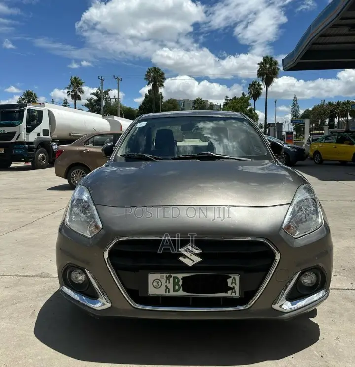 Suzuki Dzire 2022 Brown