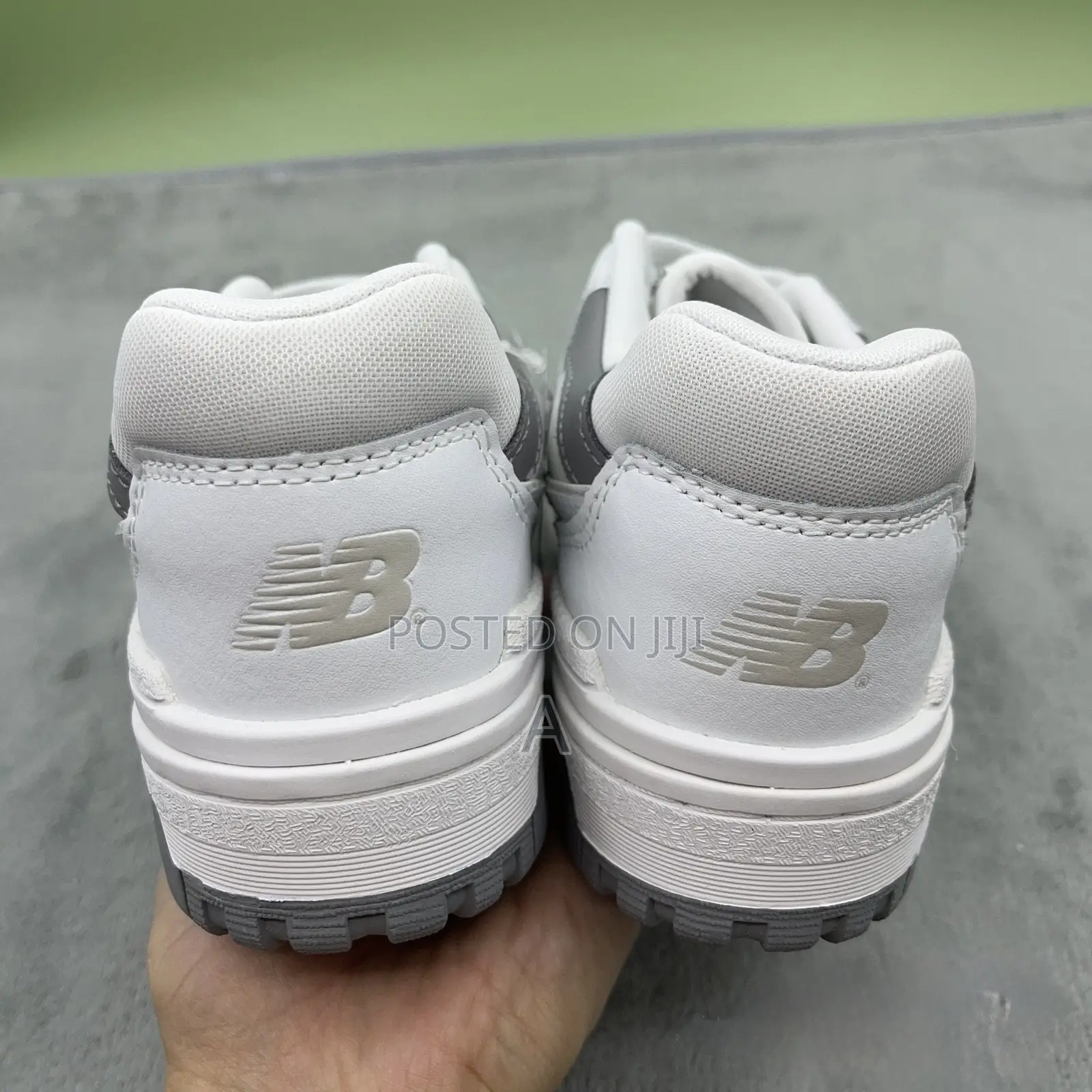 New Balance 550