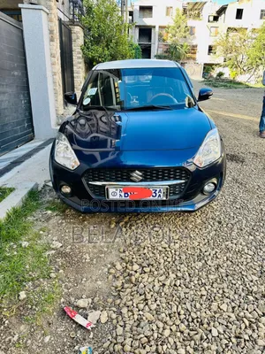 Suzuki Swift 2022 Blue