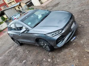 BYD E2 43 kWh 94 hp FWD 2024 Gray