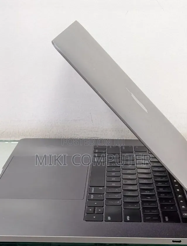 New Laptop Apple MacBook Pro M1 32GB Intel SSD 512GB