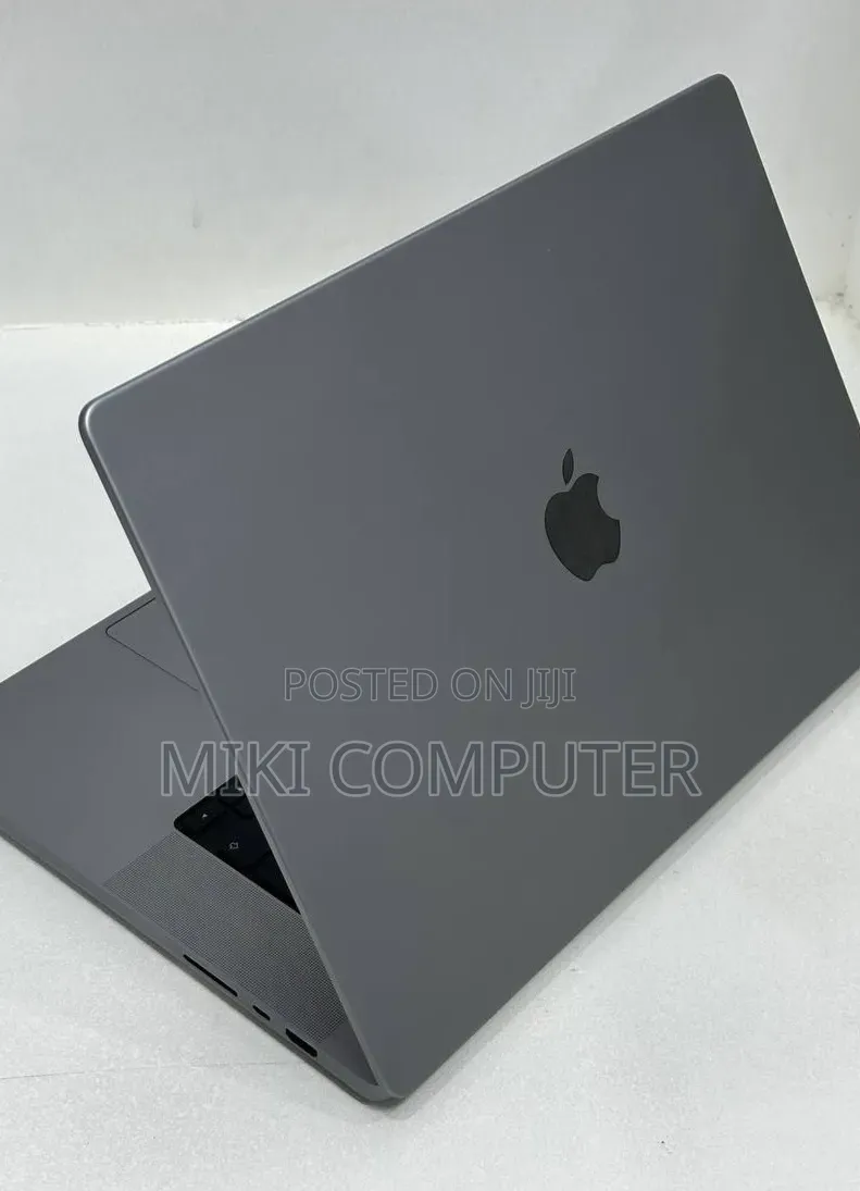New Laptop Apple MacBook Pro M1 32GB Intel SSD 512GB