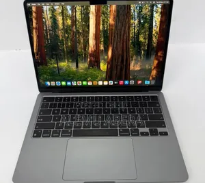 New Laptop Apple MacBook Air 2024 M3 13-inch 16GB Apple M3 SSD 256GB