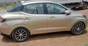 Hyundai I10 2021 Gold