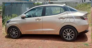 Hyundai I10 2021 Gold