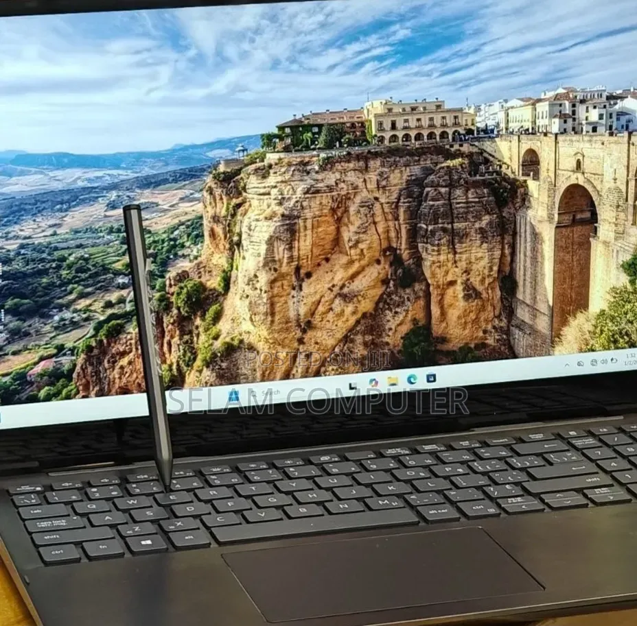 New Laptop Dell Inspiron 15 16GB Intel Core i7 SSD 512GB
